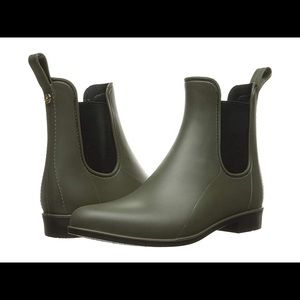 Womens Tinsley Moss Green Matte 8 M